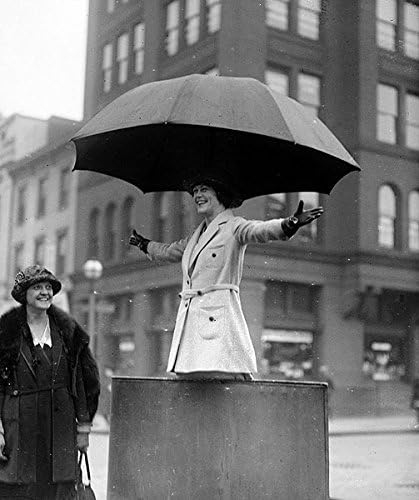 תצלום ראש Unbrella משנות העשרים של המאה העשרים